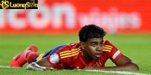 Yamal chàng trai tiềm năng vượt qua những huyền thoại