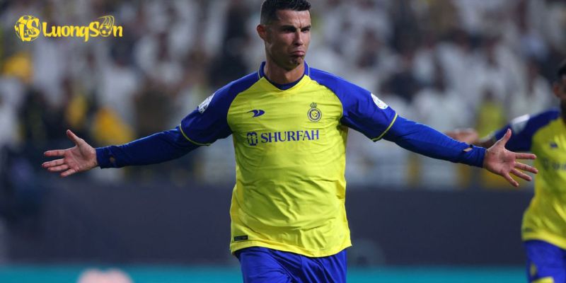 Chuỗi 1623 ngày khô hạn không danh hiệu của Ronaldo